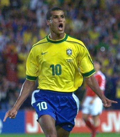 根据多家外 根据多家外